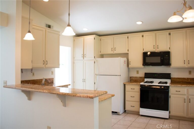 2147 W Fairview Drive, Rialto