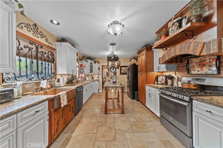 208 E 3rd Street, San Dimas