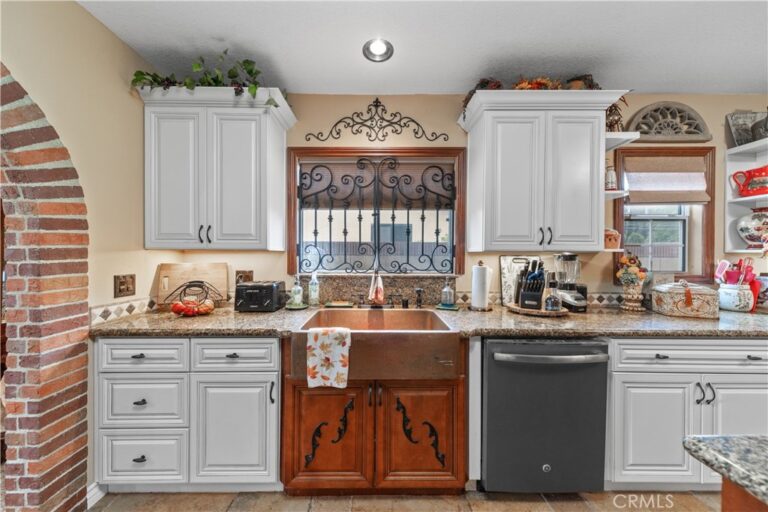 208 E 3rd Street, San Dimas