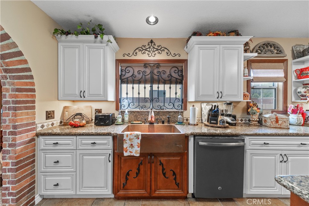 208 E 3rd Street, San Dimas