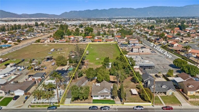 520 W Randall Avenue, Rialto
