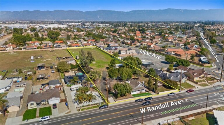 520 W Randall Avenue, Rialto
