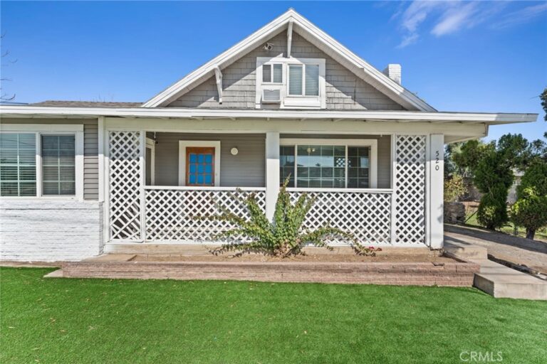 520 W Randall Avenue, Rialto