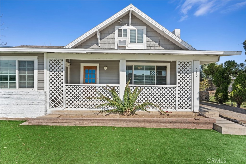 520 W Randall Avenue, Rialto