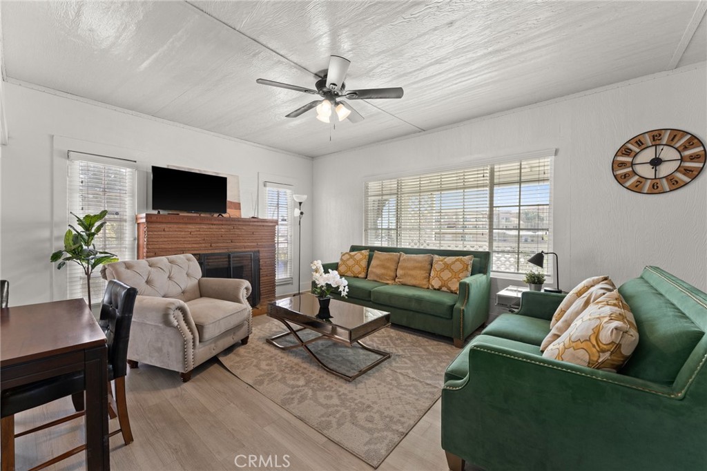 520 W Randall Avenue, Rialto