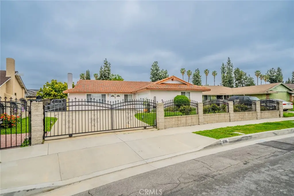 606 S Darney Avenue, West Covina