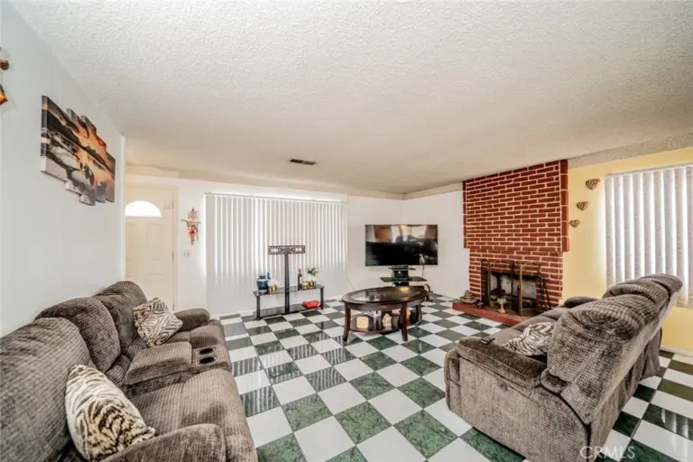 606 S Darney Avenue, West Covina