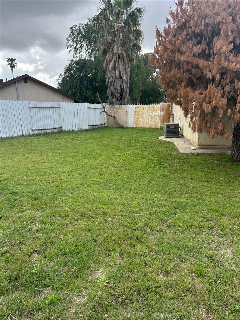 9050 Dumond Drive, Fontana