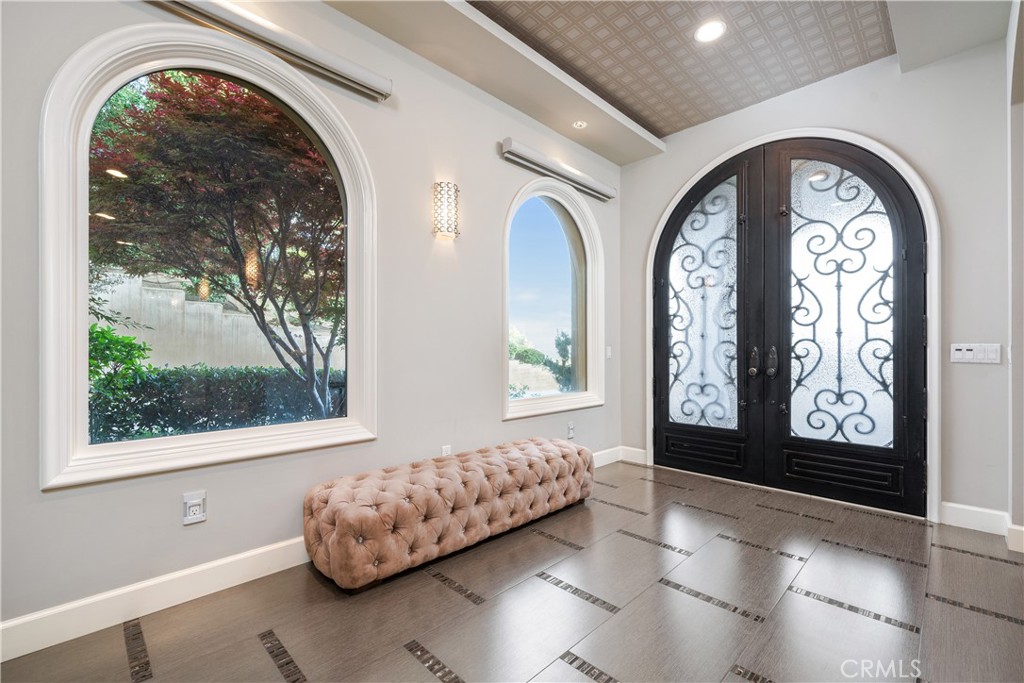 1051 Oak Canyon Lane, Glendora