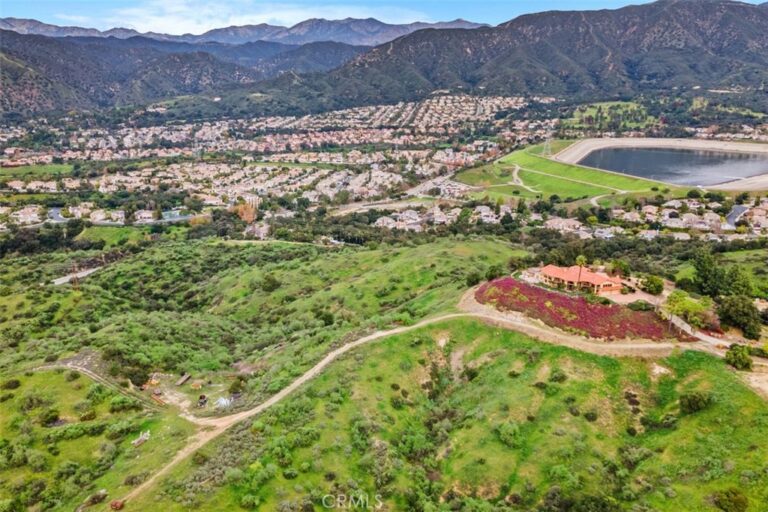 350 Roughrider Road, La Verne