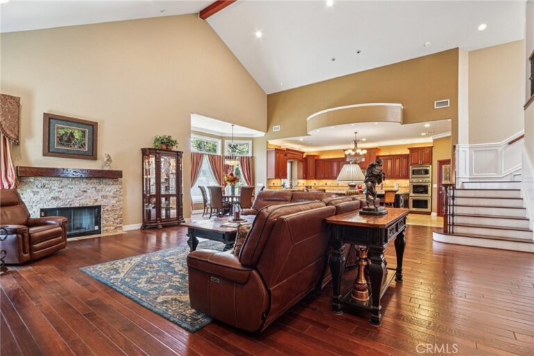 1951 Scarborough Lane, San Dimas