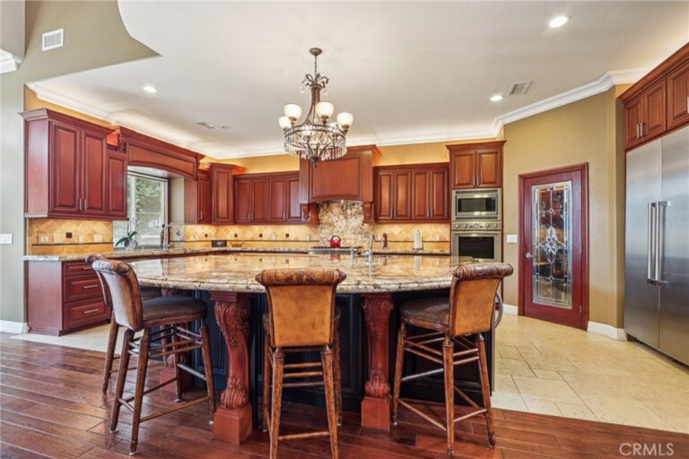 1951 Scarborough Lane, San Dimas