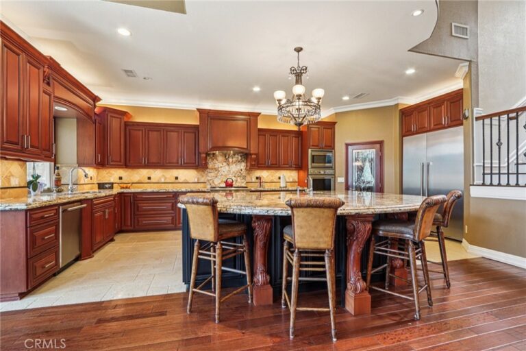 1951 Scarborough Lane, San Dimas