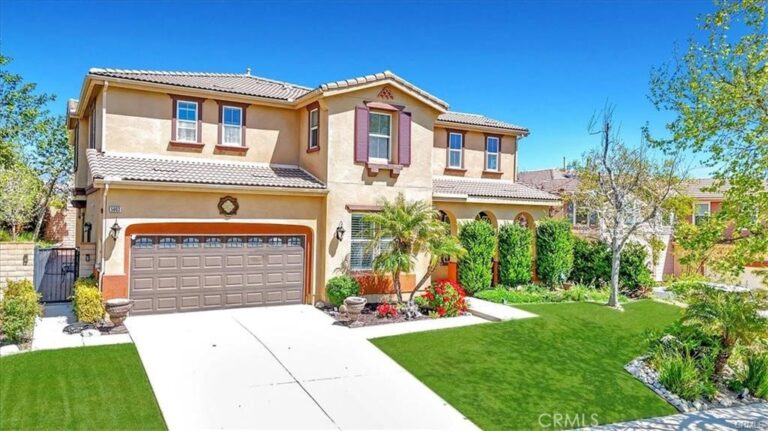 5003 THORNBERRY WAY, Fontana