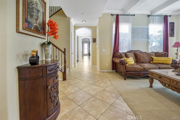 5003 THORNBERRY WAY, Fontana
