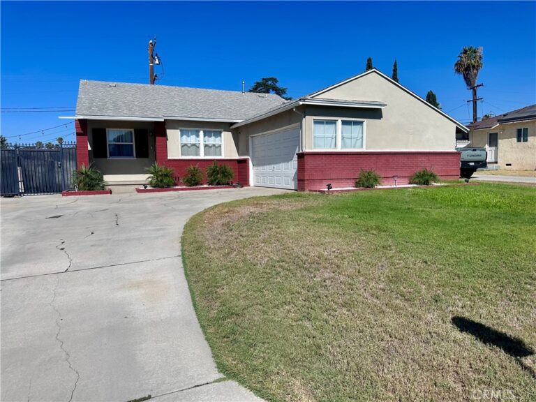 836 N Millard Avenue, Rialto