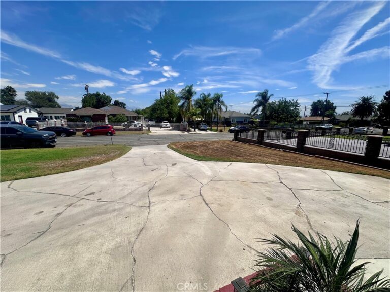 836 N Millard Avenue, Rialto