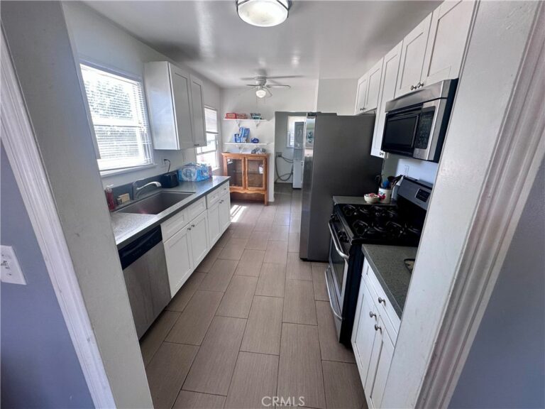 836 N Millard Avenue, Rialto