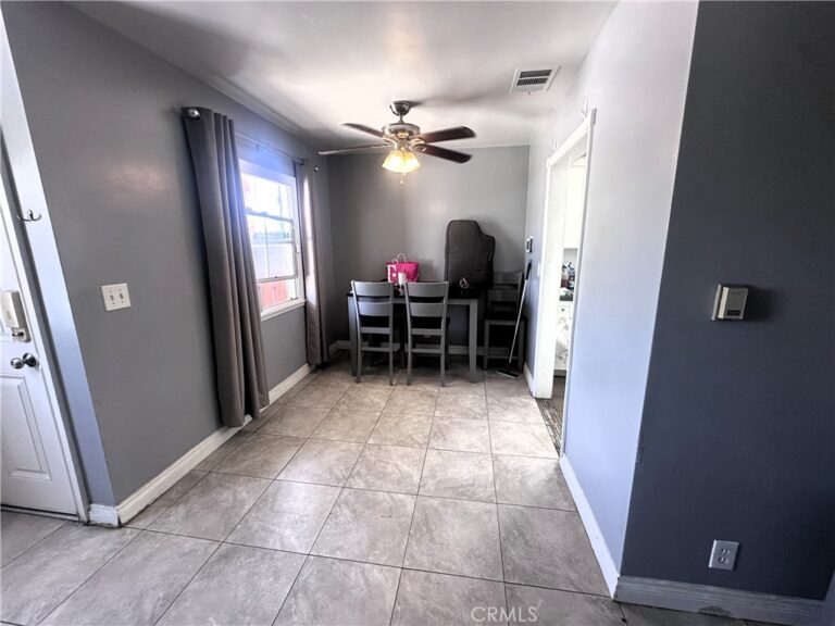 836 N Millard Avenue, Rialto