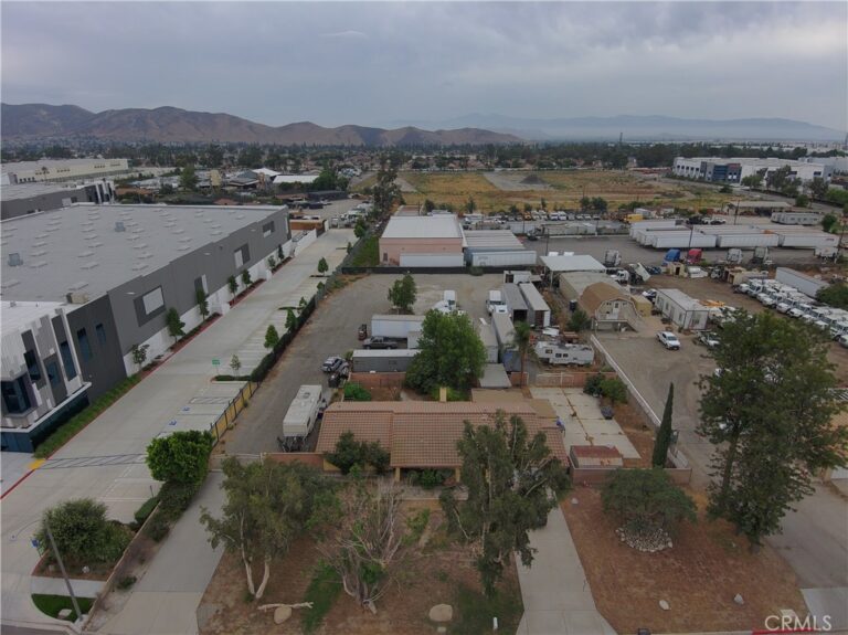 13981 Rose, Fontana
