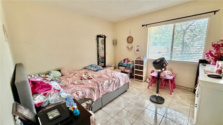 13981 Rose, Fontana