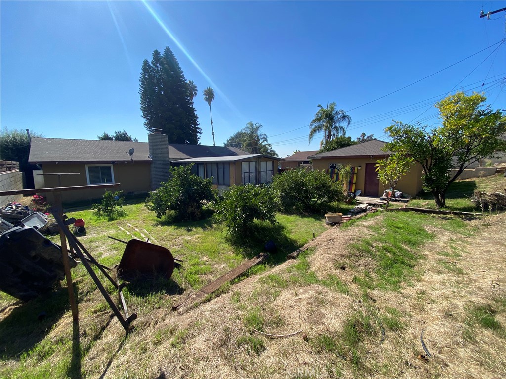 1263 Douglass, Pomona