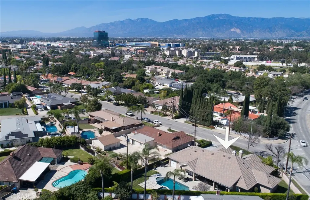 211 S Grand, West Covina