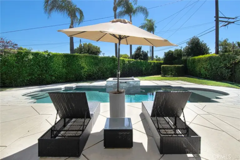 211 S Grand, West Covina