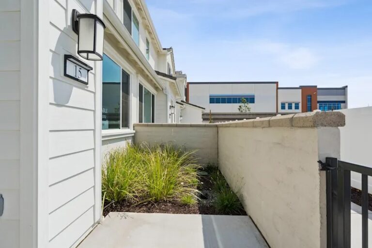 3581 S. Eichler Paseo, Ontario