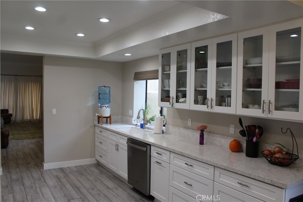 8267 San Bernardino, Rancho Cucamonga