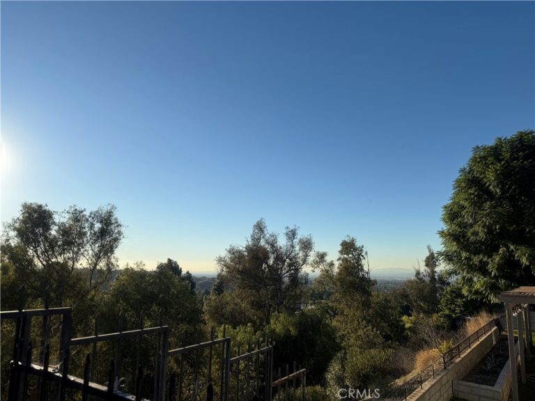 1633 Calle De Armonia, San Dimas