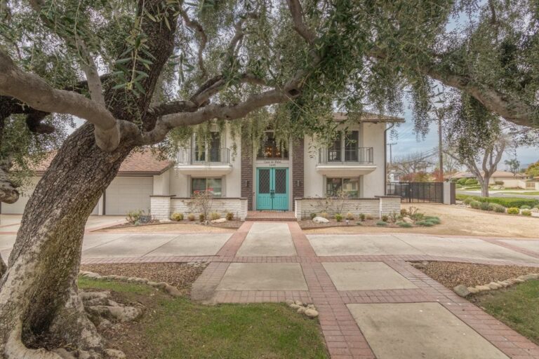 1695 N Palm, Upland