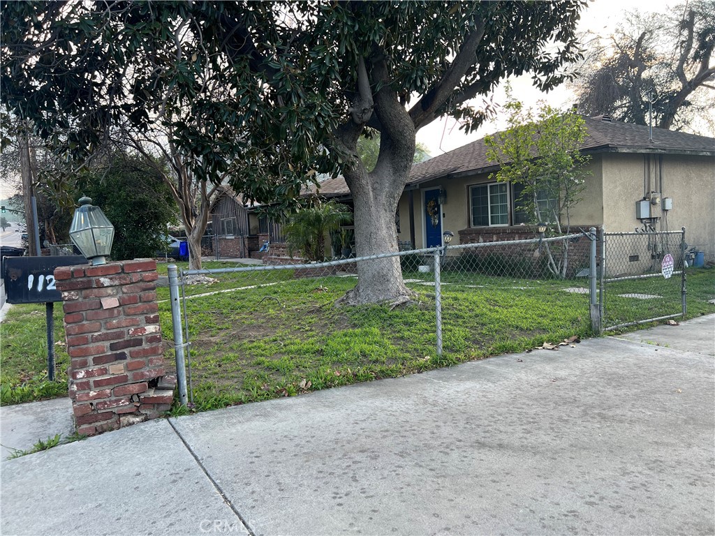 11262 Sierra, Fontana