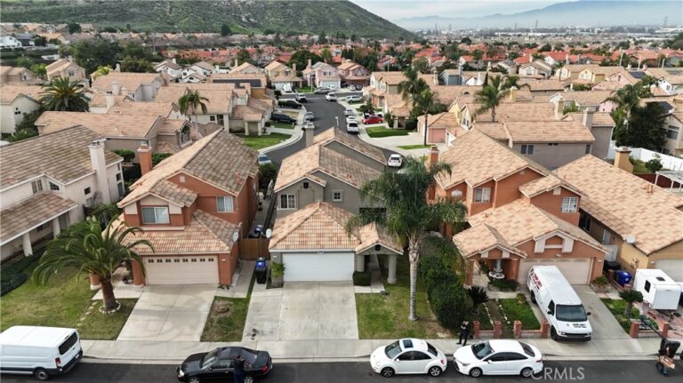 11766 San Ribas, Fontana