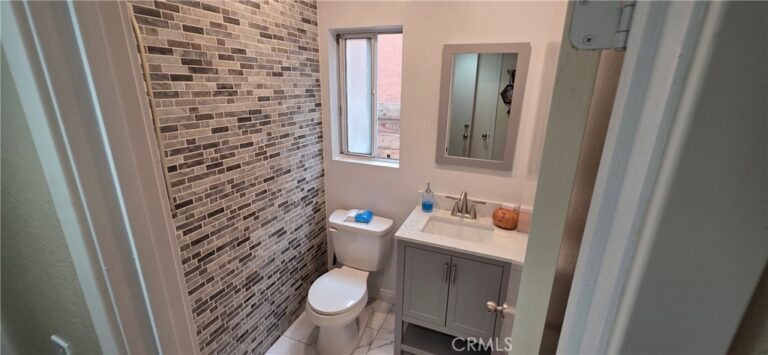 11766 San Ribas, Fontana