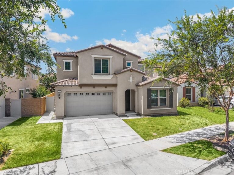 3068 E Copperhill Street, Ontario