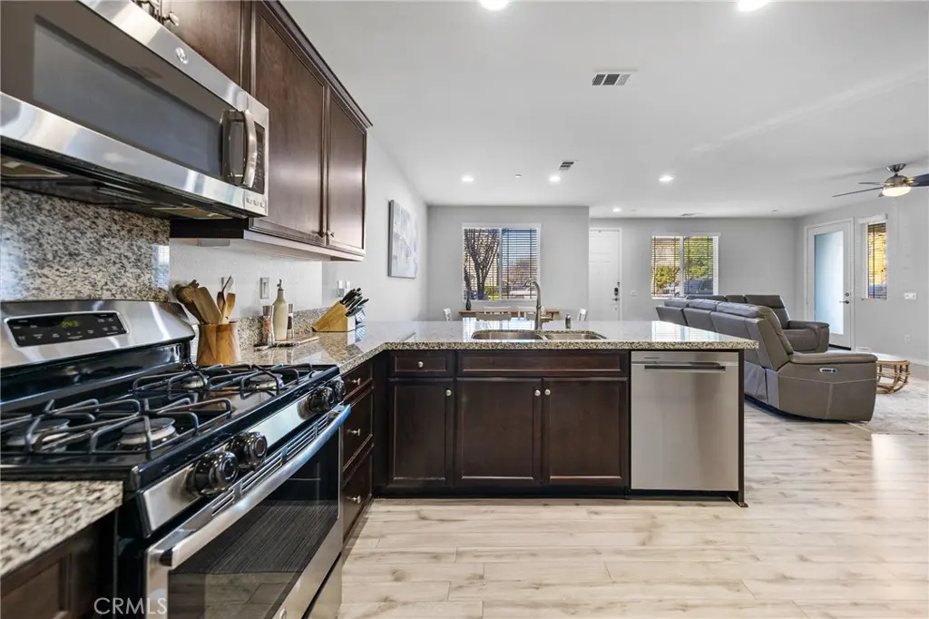 6069 Satterfield, Chino