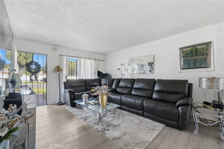 645 W Winchester, Rialto