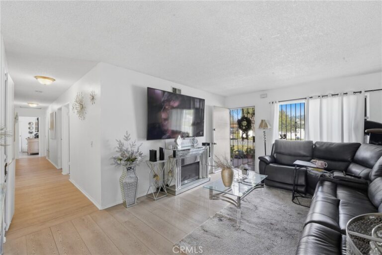 645 W Winchester, Rialto