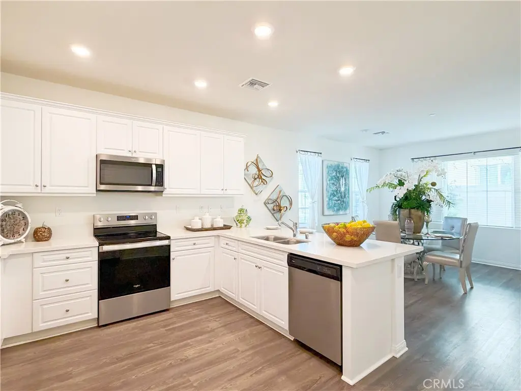 15981 Tanzinite Ln, Chino