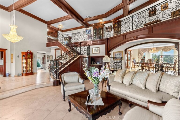 1603 Calle Cristina, San Dimas