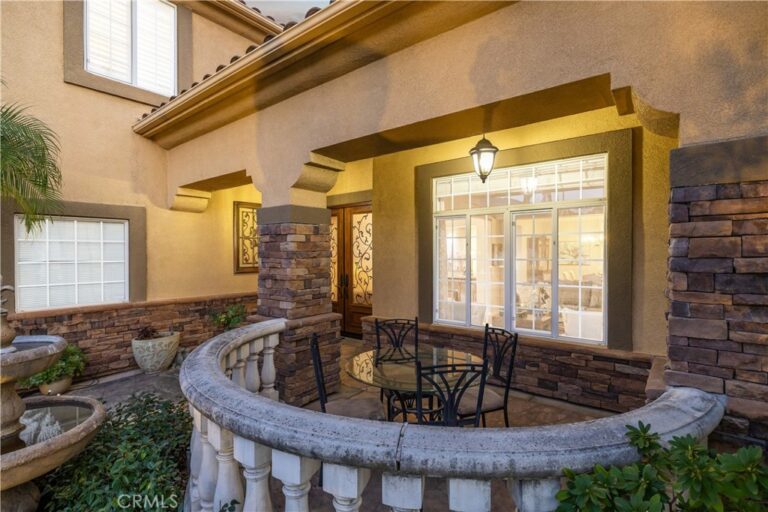 2398 Meadow Glen, La Verne