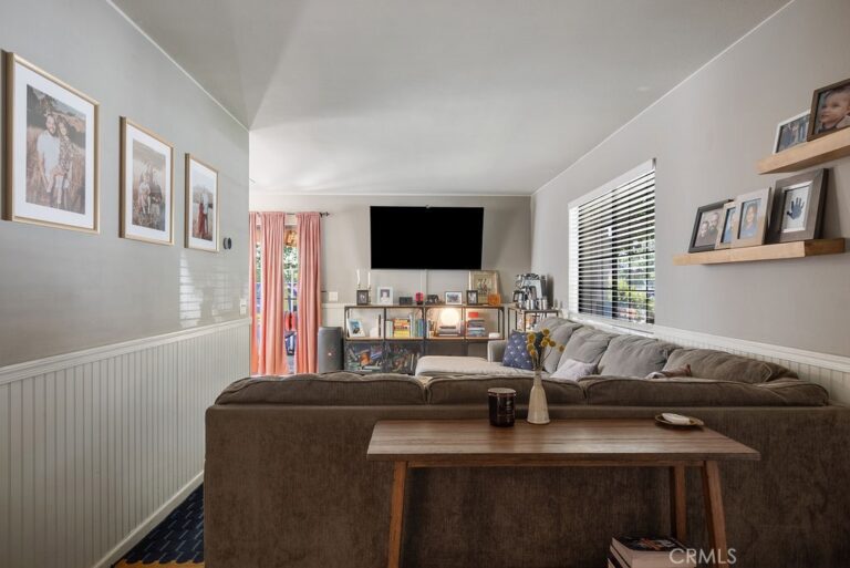 304 S Minnesota, Glendora