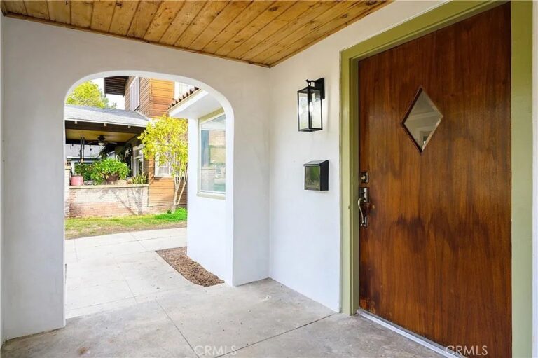 412 E Columbia, Pomona