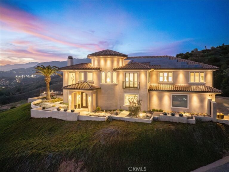 4485 Broken Spur Road, La Verne