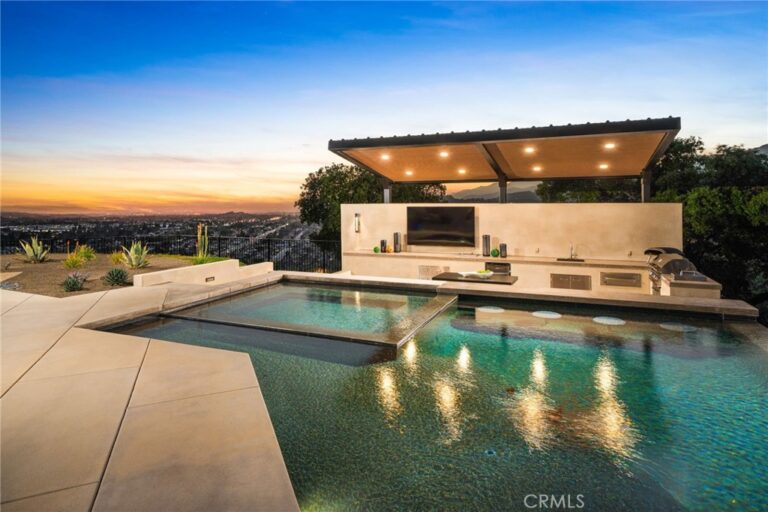 4485 Broken Spur Road, La Verne