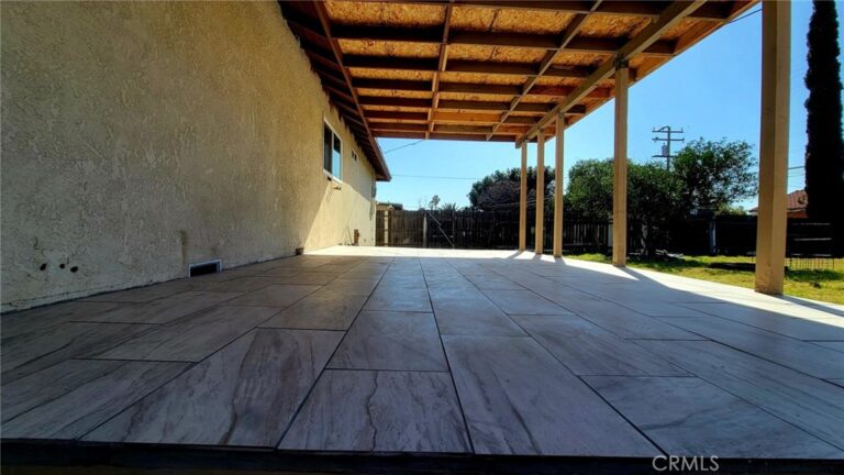 9454 Frankfort Avenue, Fontana