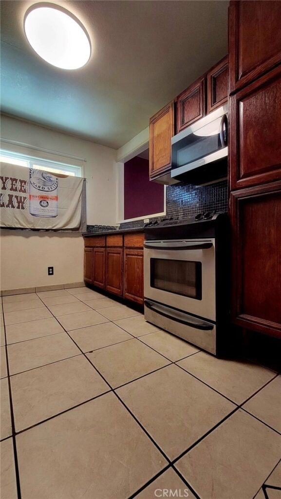 9454 Frankfort Avenue, Fontana
