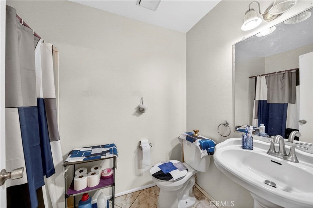 1218 S Cypress Avenue #B, Ontario