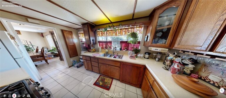1408 Baldy View, Pomona